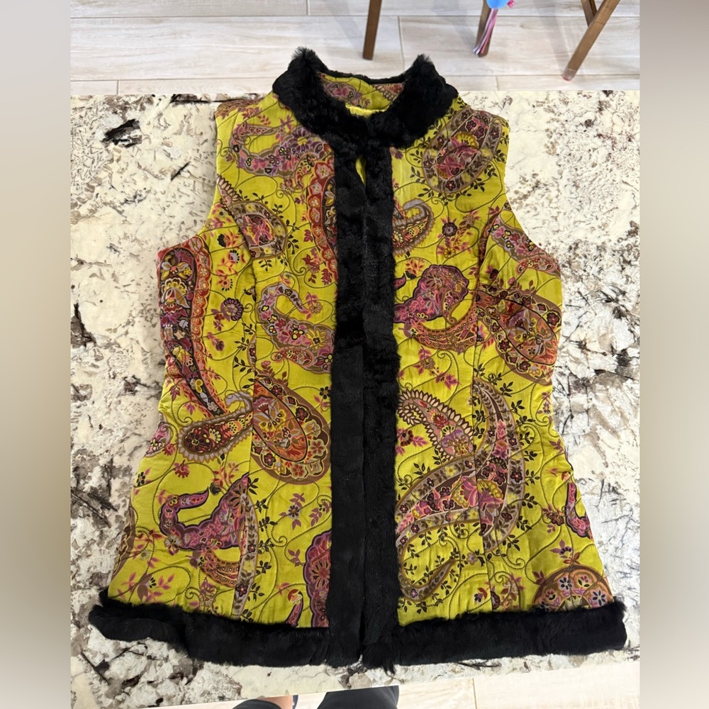 Paisley Quilted Vest with Faux Fur Trim - Yellow boho retro
